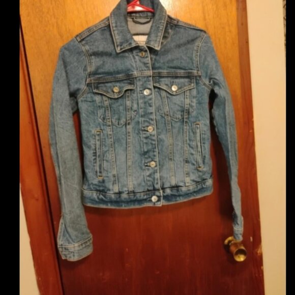 Abercrombie & Fitch Denim Distressed Trucker Button Up Women XS Jacket - Picture 2 of 11